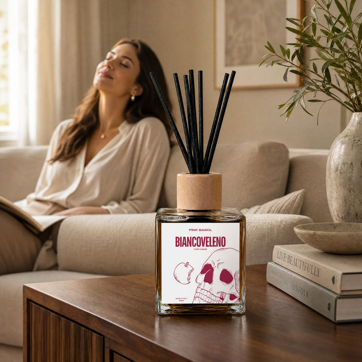 Biancoveleno For Home Profumo per Ambienti con bastoncini - Zafferano, Muschio Bianco, Rosa Bulgara, Zucchero di Canna, Ambra.-Pink Babol