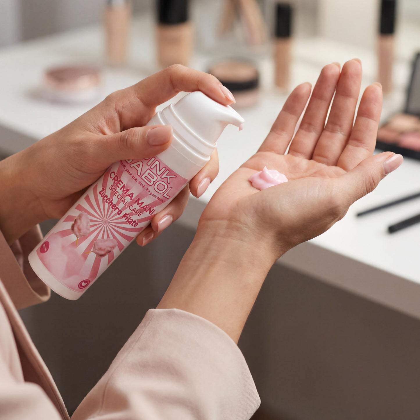 Crema mani idratazione intensa - Burro di karité, Olio di Cocco, Miele, Aloe Vera - Nutriente, Protettiva e Rigenerante-Pink Babol