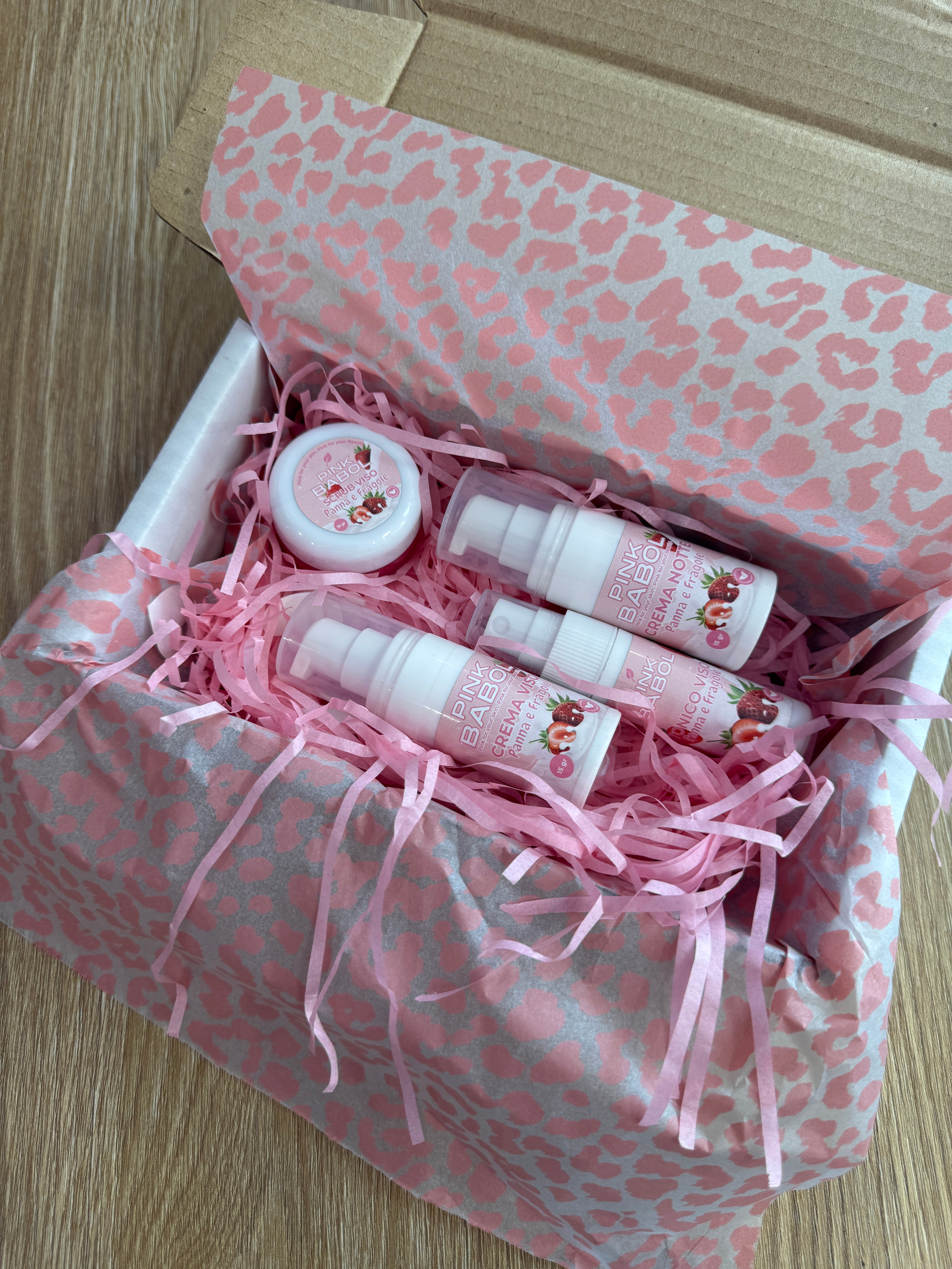 KIT mini size skincare - Crema viso giorno, Crema viso notte, Tonico viso e Scrub viso-Pink Babol